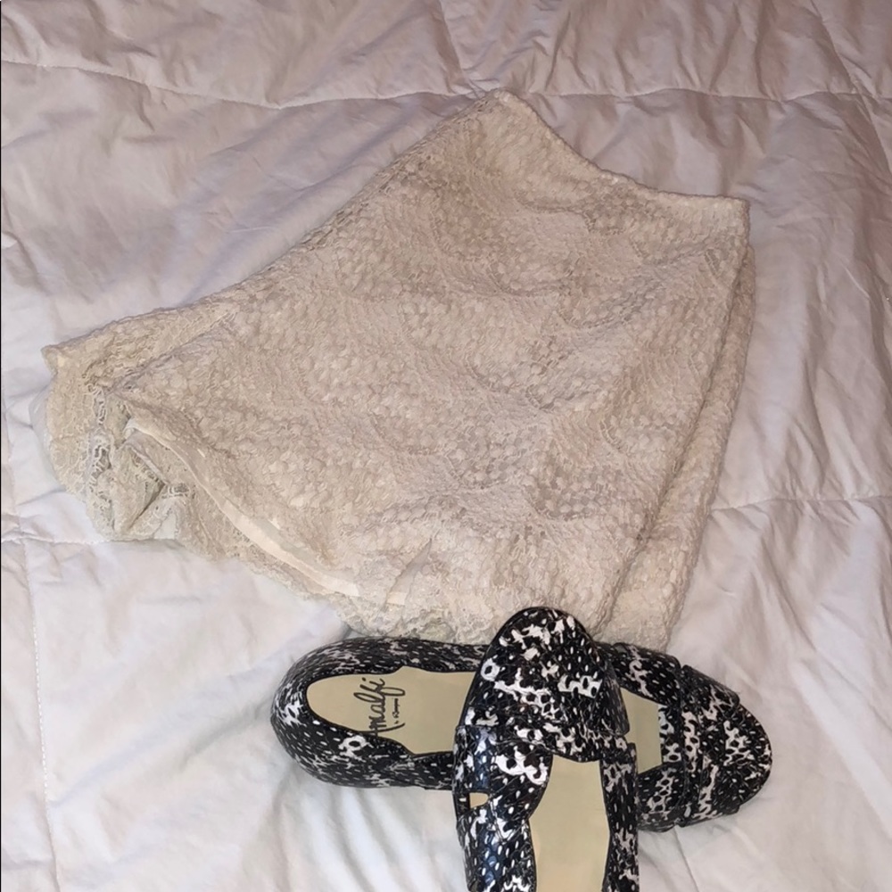 Lacey high-waisted shorts